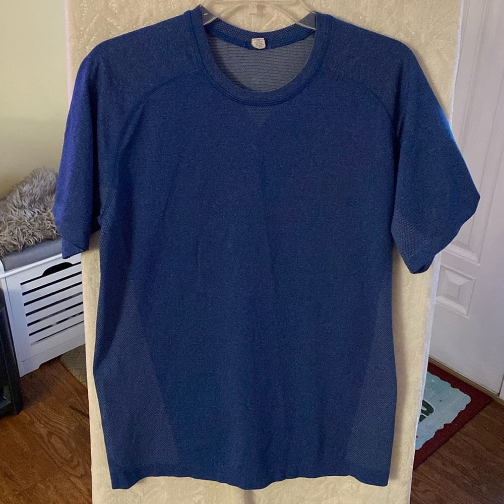 LULULEMON men's top